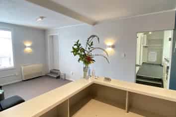 Upmarket office suite in Milford