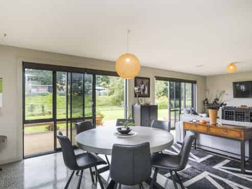 49 Parrs Road, Bunnythorpe