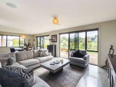 49 Parrs Road, Bunnythorpe