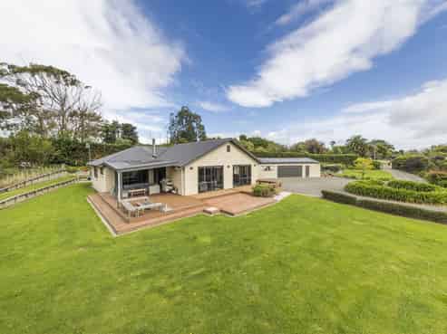 49 Parrs Road, Bunnythorpe