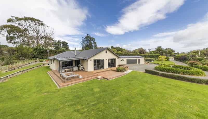 49 Parrs Road, Bunnythorpe