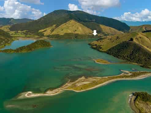 682 Cable Bay Road, Cable Bay
