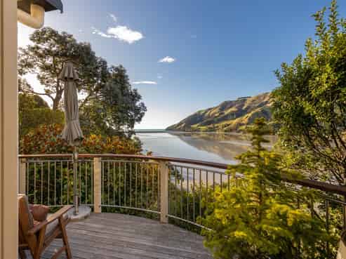 682 Cable Bay Road, Cable Bay