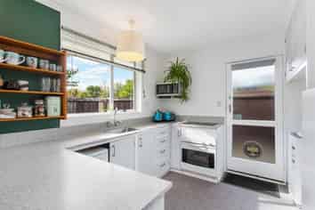 2/125A Mackenzie Avenue, Woolston