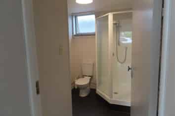 1/24 Grassways Avenue, Pakuranga