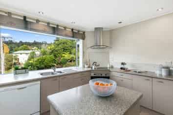 24 Rintoul Grove, Stokes Valley