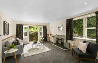 24 Rintoul Grove, Stokes Valley