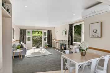 24 Rintoul Grove, Stokes Valley