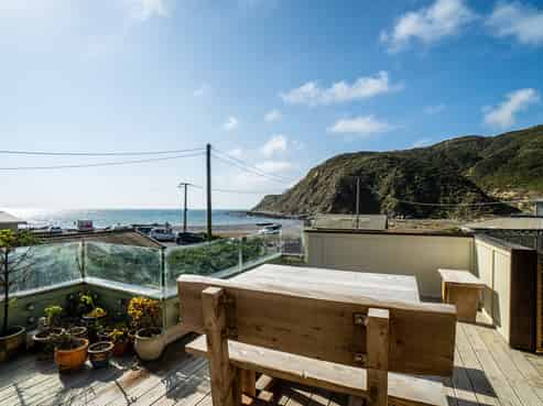 1087 Makara Road, Makara