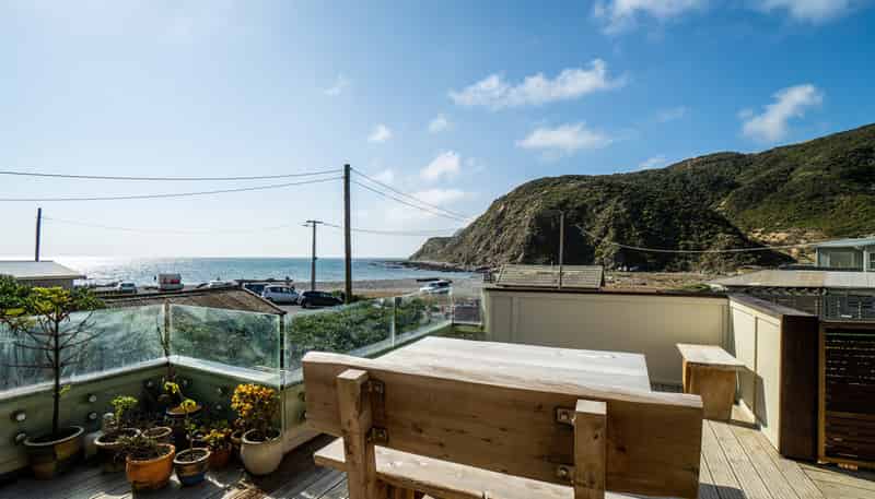 1087 Makara Road, Makara