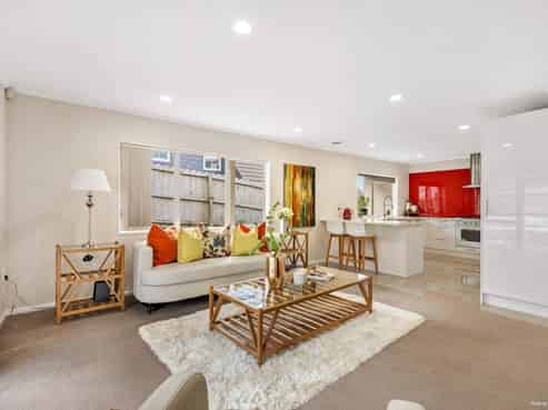 15 Larkin Place, Somerville