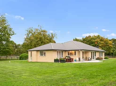 3670 Cambridge Road, Cambridge