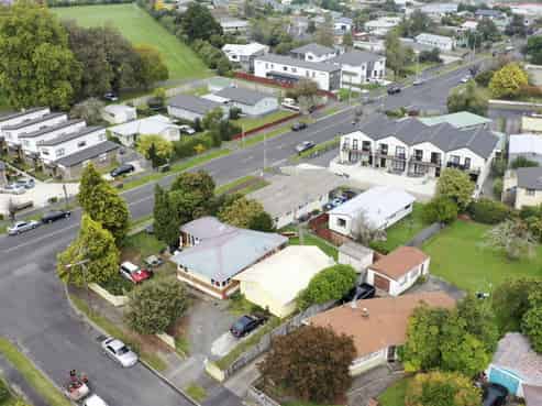 1 Gazeley 61 & 61A Carrington Avenue, Hillcrest