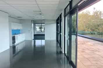 High Quality Ascot Central Office Space