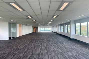 High Quality Ascot Central Office Space