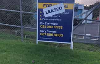 PERFECT NORTH SHORE 180m² WAREHOUSE