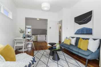 28 Westmere Crescent, Westmere