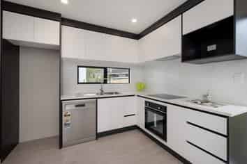 Lot 2 8 Orinda Close, Botany Downs