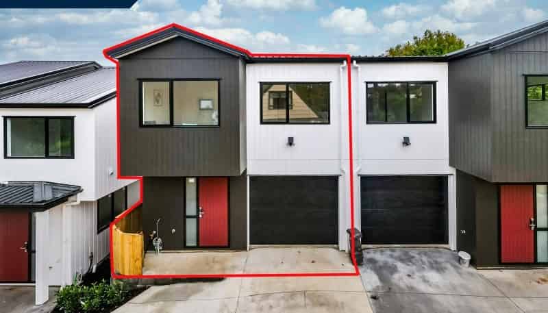 Lot 2 8 Orinda Close, Botany Downs