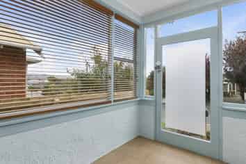 16 Motu Street, Saint Clair