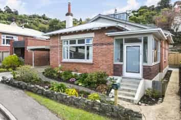 16 Motu Street, Saint Clair