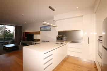 G06/585 Beach Road, Rothesay Bay