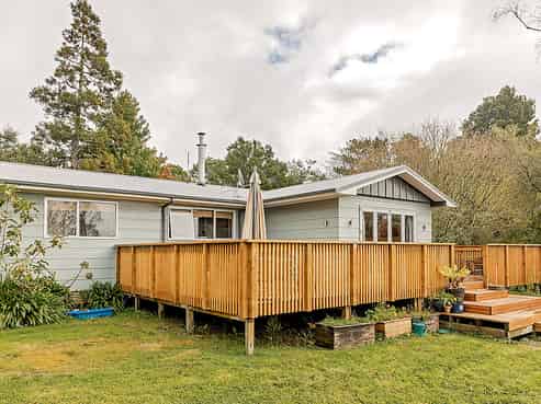 899 Fairdown Road, Denniston