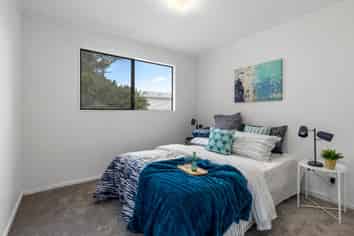 102 Stapleford Crescent, Browns Bay