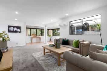 102 Stapleford Crescent, Browns Bay