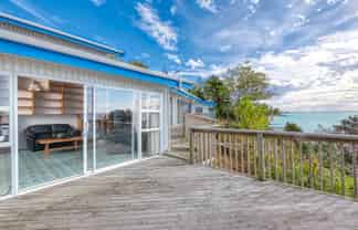 18 Heretaunga Crescent, Cable Bay