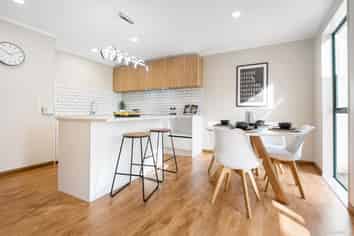 4/351 West Coast Road, Glen Eden