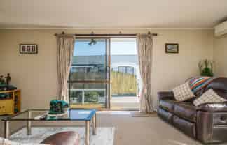 400 Ormond Road, Riverdale