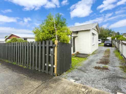 32 Exchange Street, Ebdentown