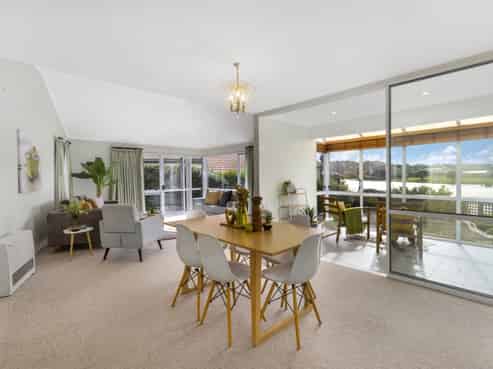 11 Lakeside Villas, Whitby