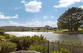 11 Lakeside Villas, Whitby