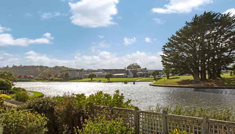 11 Lakeside Villas, Whitby