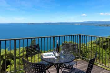 Premium Lake Taupo resort 