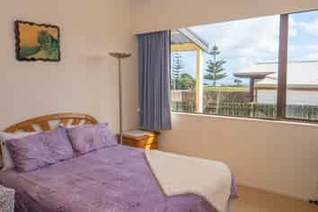 6 Stratford Drive, Cable Bay