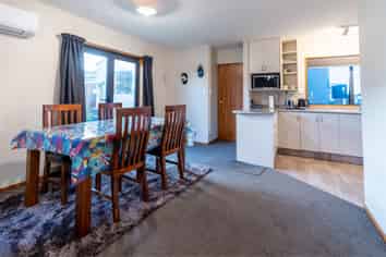 2/2/106 Ruskin Street, Addington