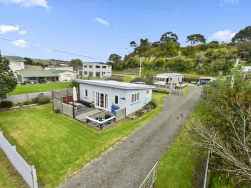 5 Lipscombe Road, Kaiaua