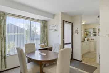 4C Peebles Drive, Hei Hei