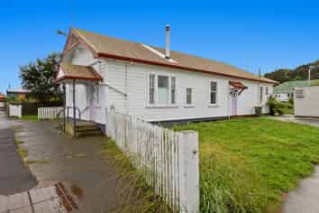 Taneatua - The old Post Office 