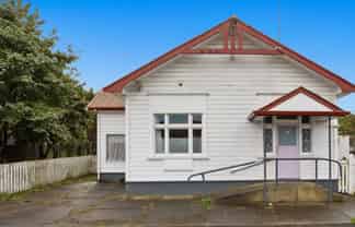 Taneatua - The old Post Office 