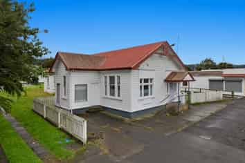 Taneatua - The old Post Office 