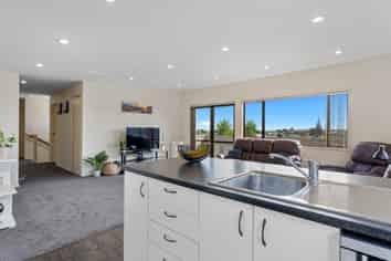 12 Lavender Close, Spotswood