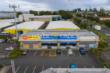 High Profile Retail Space for Lease