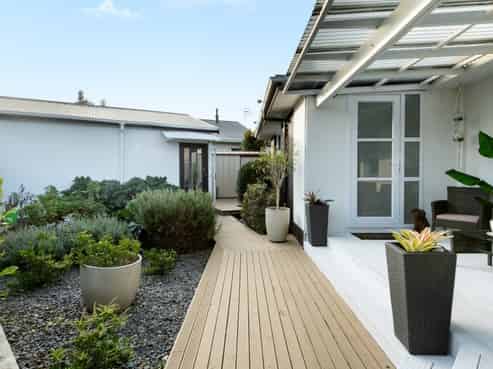 1 Sharyn Place, Brookfield