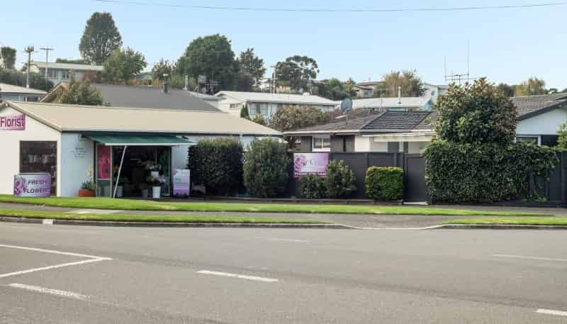 1 Sharyn Place, Brookfield