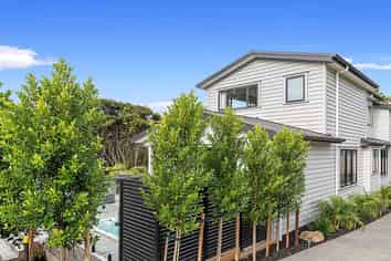 6b Pounamu Avenue, Greenhithe