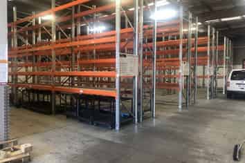 Consented Racking Plus Sublease of FF Offices